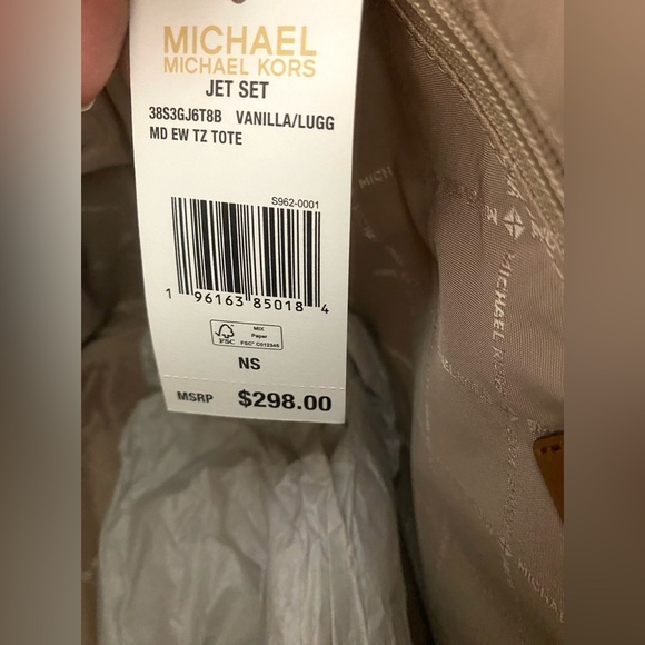 MICHAEL KORS BAG - Picture 13 of 15